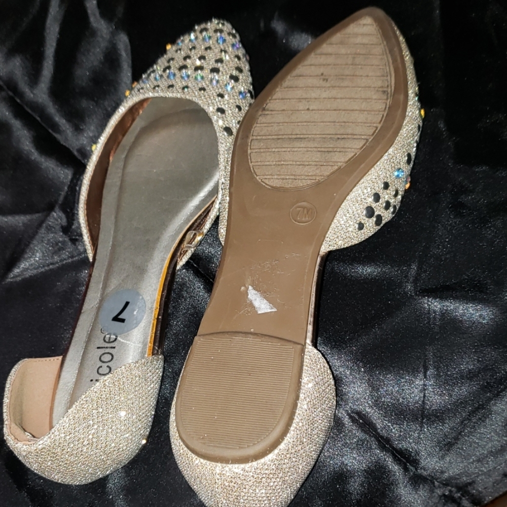 Like new size 7 Nicole glittery crystals flat shoe - Picture 2 of 6